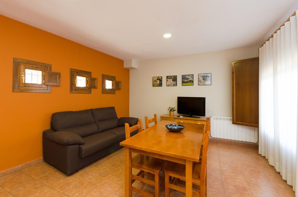Apartamentos Casa Aurelia Alquézar المظهر الخارجي الصورة
